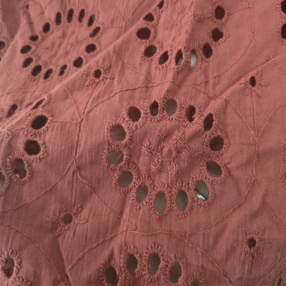 ⭐️40% Off⭐️ New York & Co. Soho Embroidered Cut Out Bell Sleeve Top - Picture 6 of 8